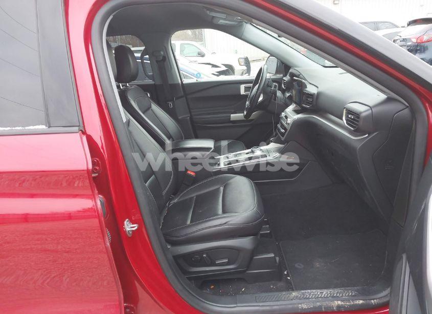 Photo 5 of 2020 Ford Explorer XLT (VIN 1FMSK8DH1LGC84960)