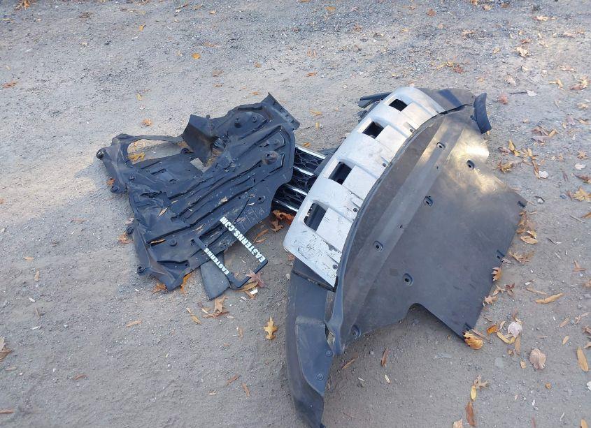 Photo 12 of 2021 Ford Explorer XLT (VIN 1FMSK8DH1MGA01331)