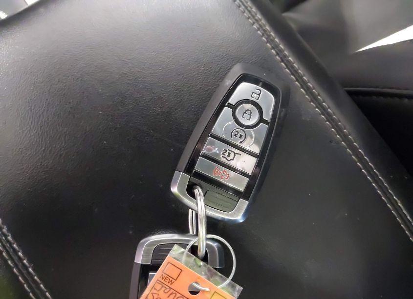 Photo 11 of 2021 Ford Explorer XLT (VIN 1FMSK8DH1MGB27379)