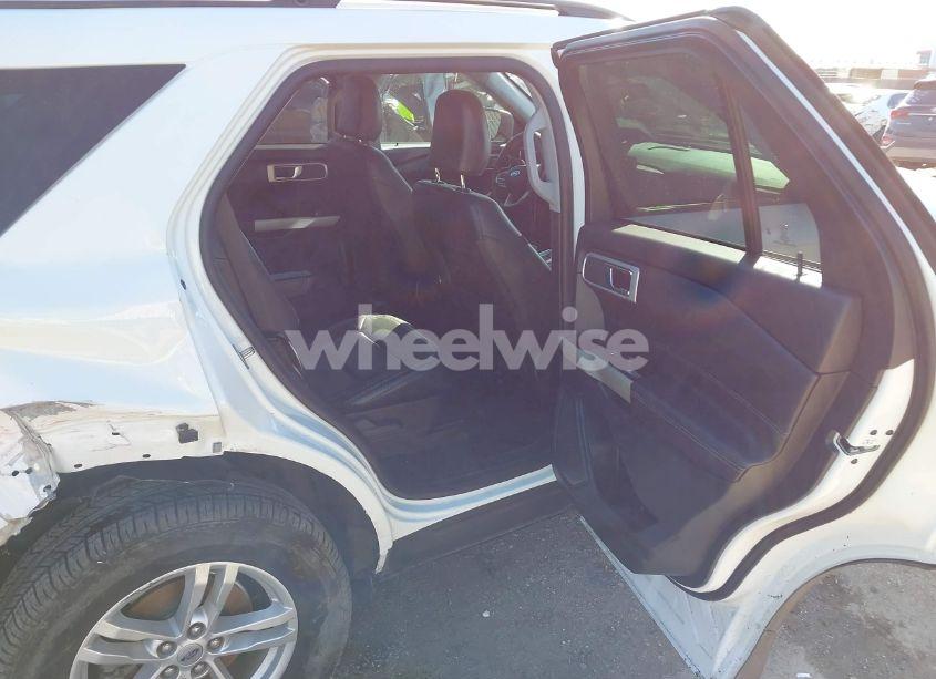 Photo 8 of 2021 Ford Explorer XLT (VIN 1FMSK8DH1MGB38673)