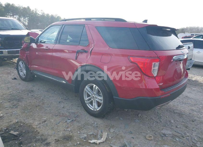 Photo 3 of 2021 Ford Explorer XLT (VIN 1FMSK8DH1MGB68918)
