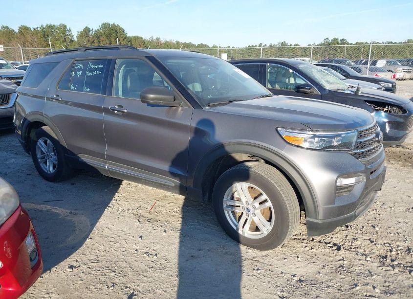 2021 Ford Explorer XLT (VIN 1FMSK8DH1MGB94452) main photo