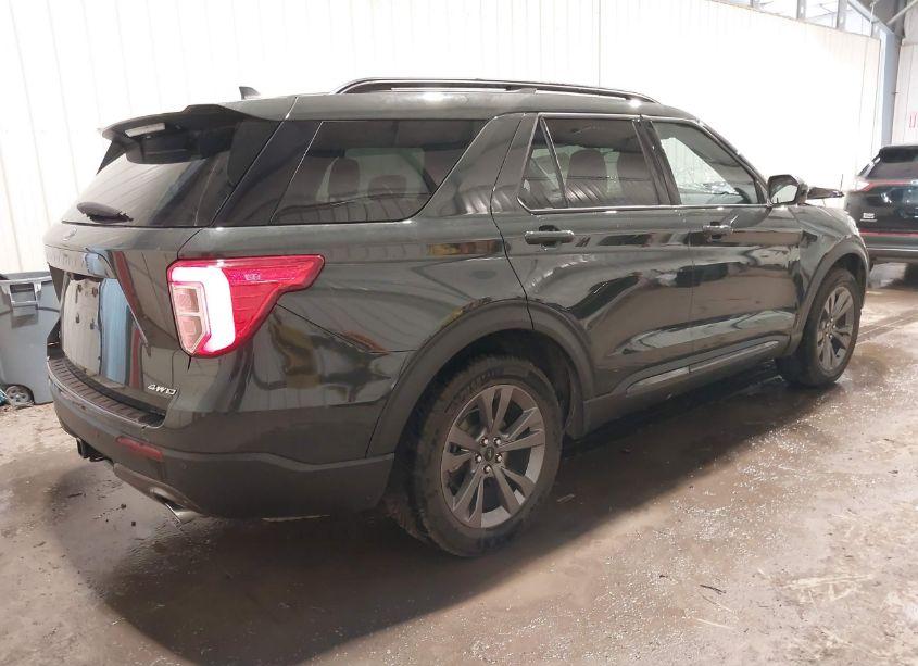 Photo 4 of 2022 Ford Explorer XLT (VIN 1FMSK8DH1NGB73604)