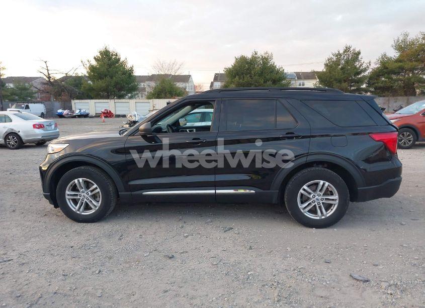 Photo 14 of 2022 Ford Explorer XLT (VIN 1FMSK8DH1NGC38063)