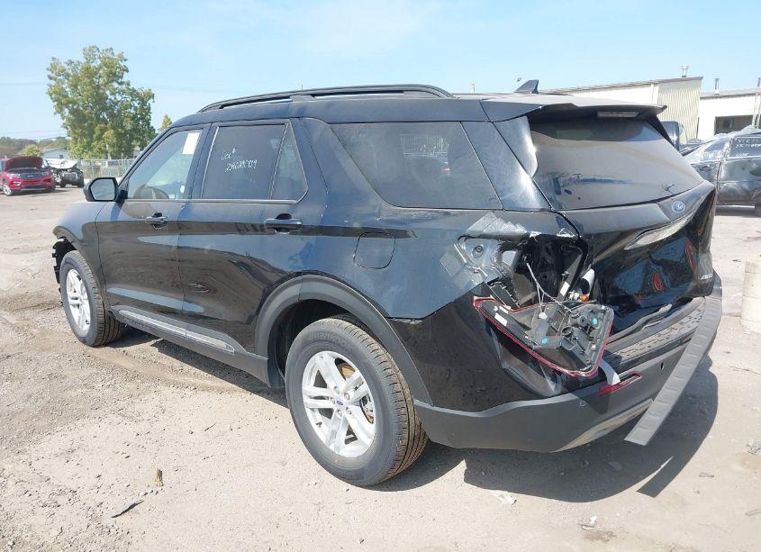 Photo 3 of 2023 Ford Explorer XLT (VIN 1FMSK8DH1PGA84974)