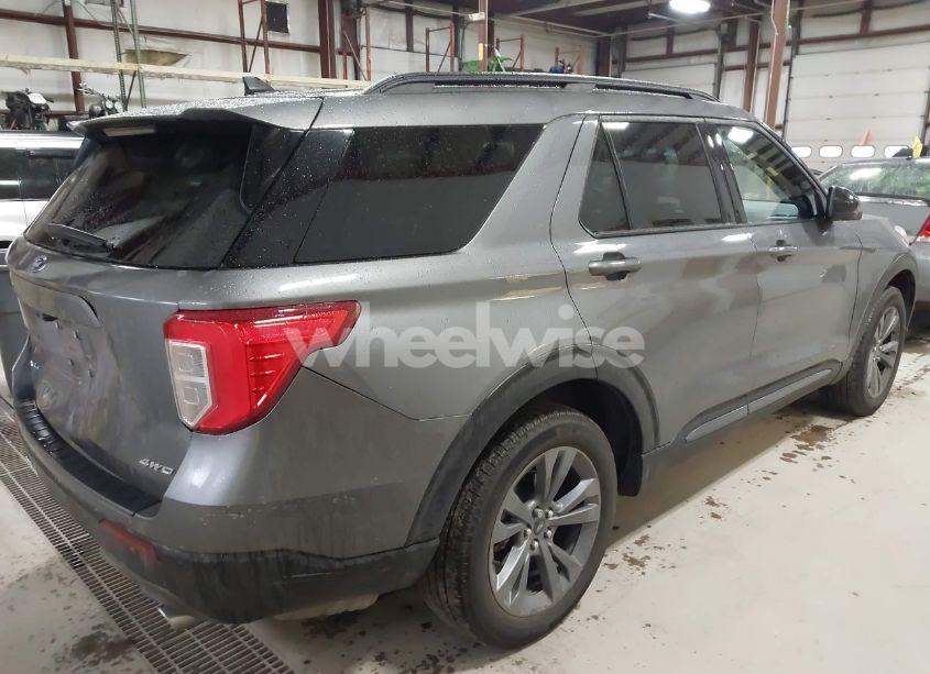 Photo 4 of 2023 Ford Explorer XLT (VIN 1FMSK8DH1PGB77767)