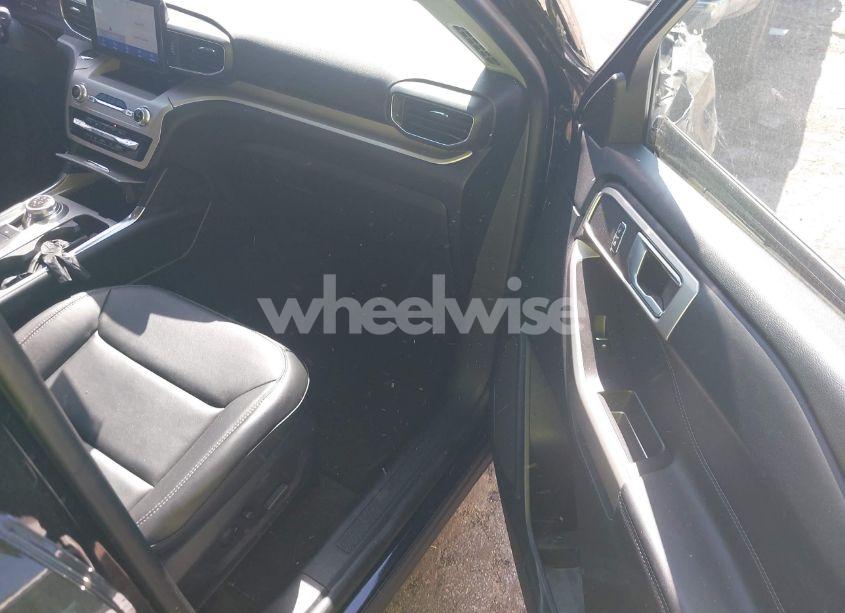 Photo 5 of 2023 Ford Explorer XLT (VIN 1FMSK8DH1PGB85514)
