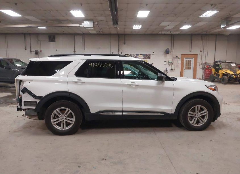 Photo 13 of 2023 Ford Explorer XLT (VIN 1FMSK8DH1PGC02781)
