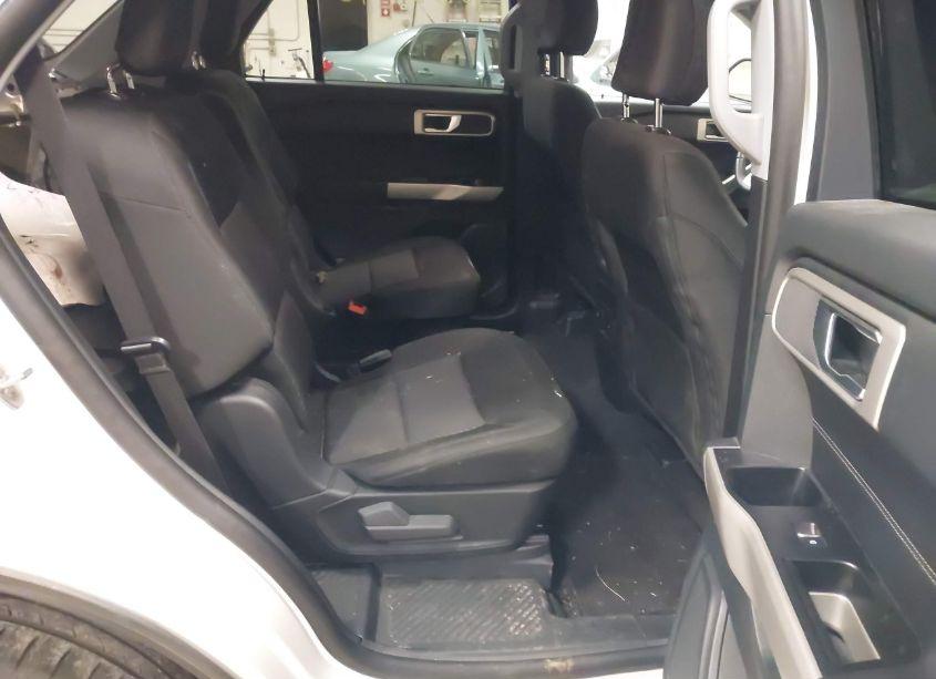 Photo 8 of 2023 Ford Explorer XLT (VIN 1FMSK8DH1PGC02781)