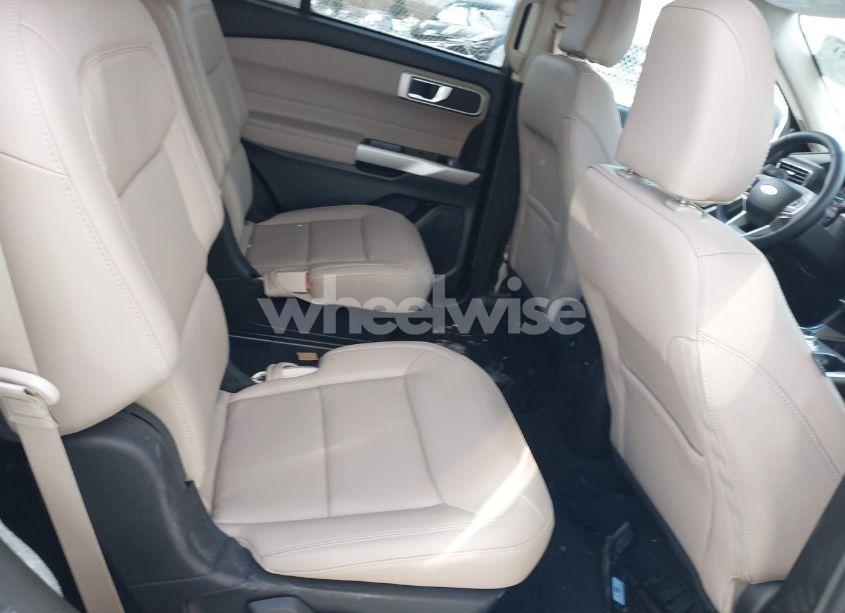 Photo 8 of 2024 Ford Explorer XLT (VIN 1FMSK8DH1RGA34725)