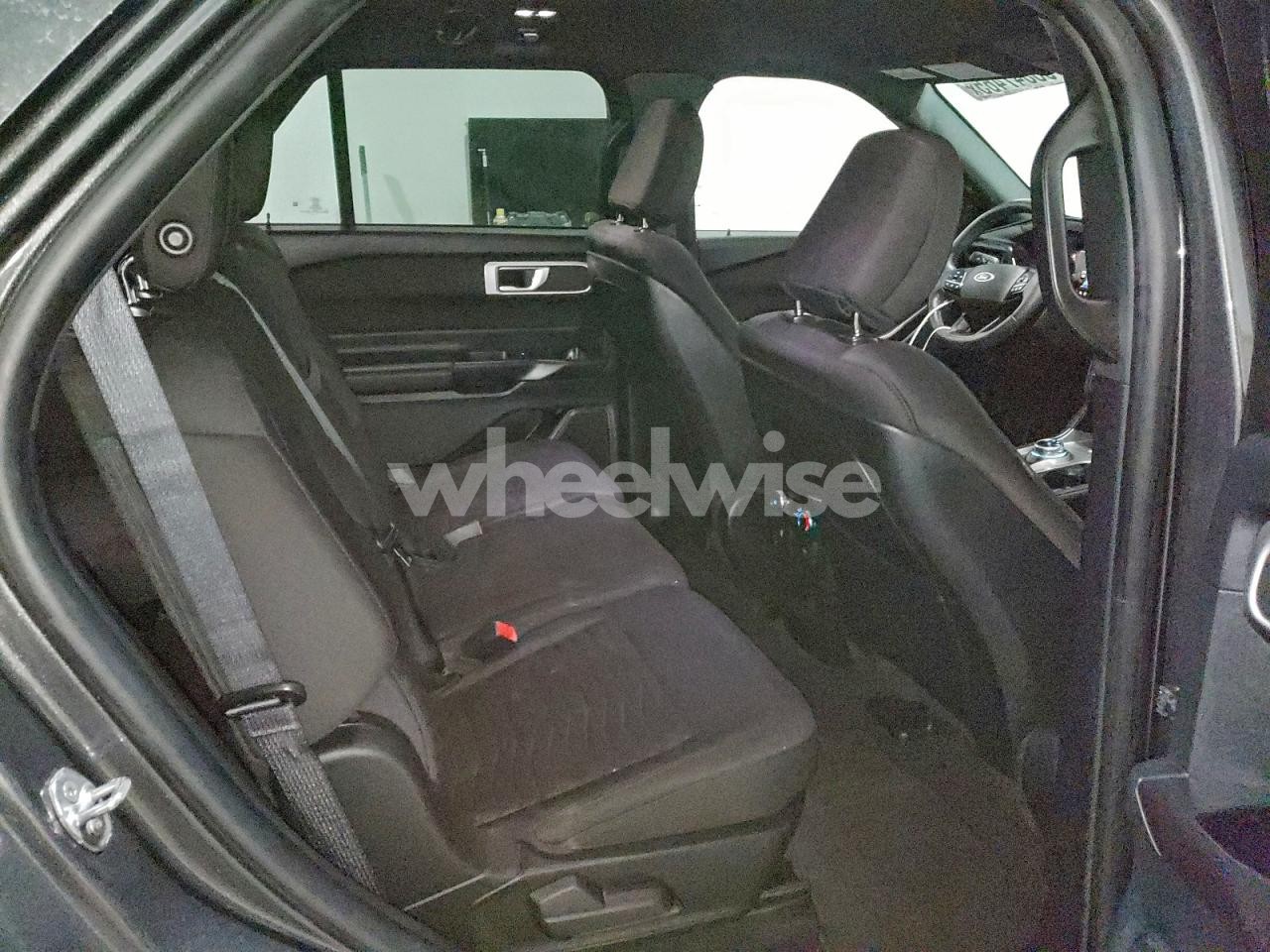 Photo 11 of 2020 FORD EXPLORER XLT (VIN 1FMSK8DH2LGB06670)