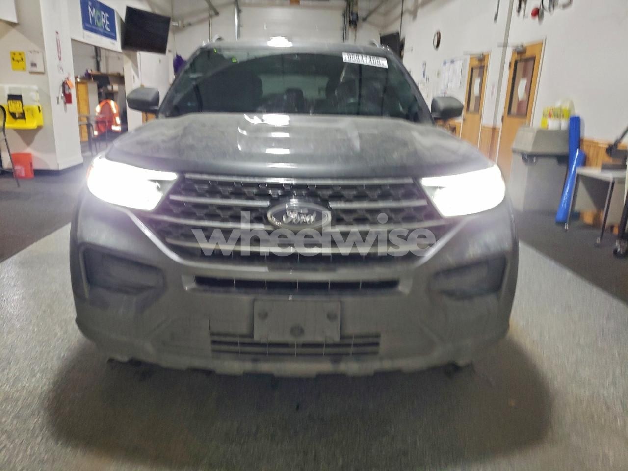 Photo 5 of 2020 FORD EXPLORER XLT (VIN 1FMSK8DH2LGB06670)