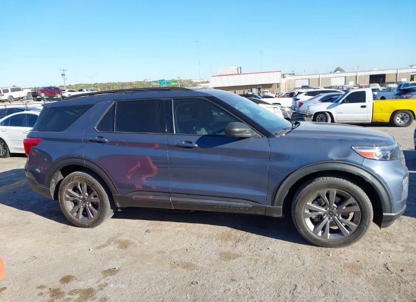 Photo 13 of 2021 Ford Explorer XLT (VIN 1FMSK8DH2MGA33205)