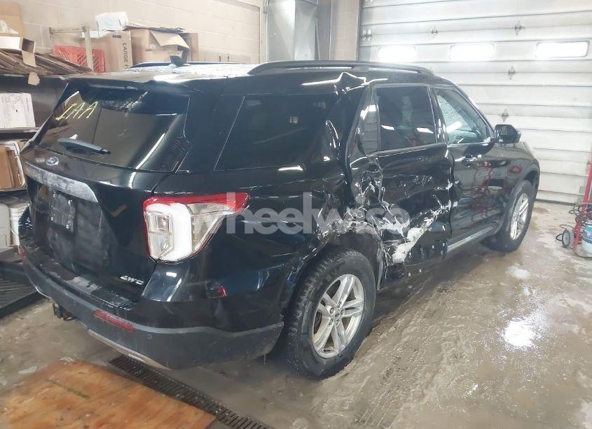 Photo 4 of 2021 Ford Explorer XLT (VIN 1FMSK8DH2MGA45693)