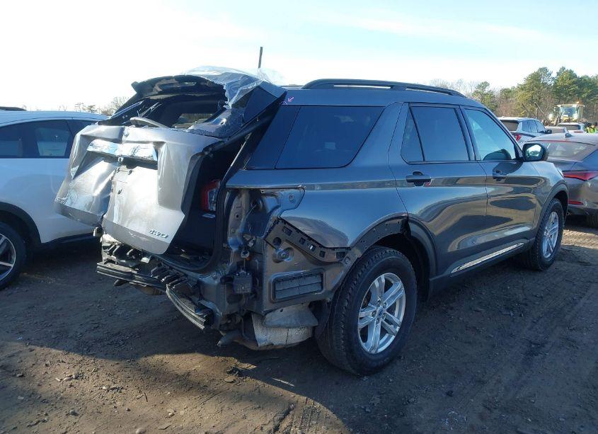 Photo 4 of 2021 Ford Explorer XLT (VIN 1FMSK8DH2MGB90331)