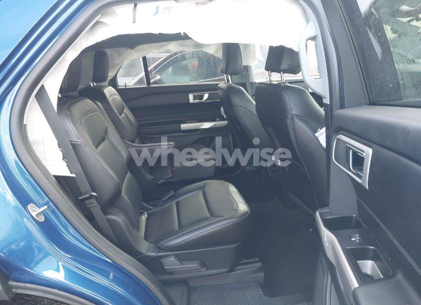 Photo 8 of 2022 Ford Explorer XLT (VIN 1FMSK8DH2NGA18852)
