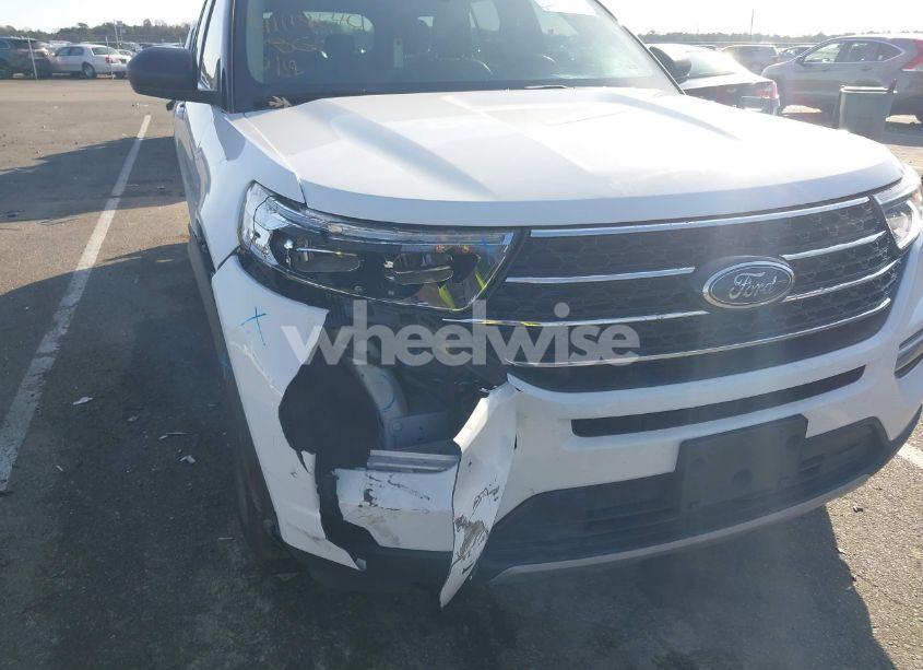 Photo 18 of 2022 Ford Explorer XLT (VIN 1FMSK8DH2NGA52242)