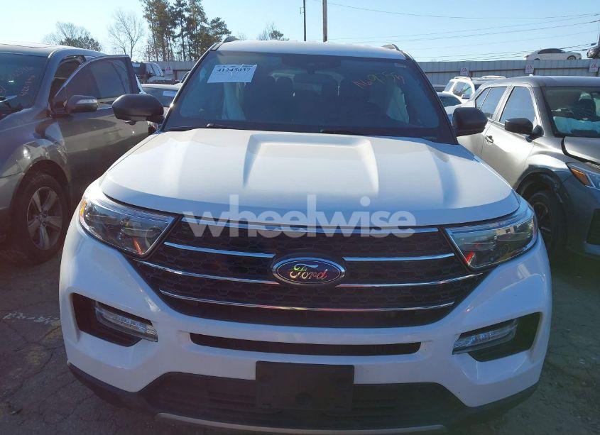 Photo 13 of 2023 Ford Explorer XLT (VIN 1FMSK8DH2PGA69755)