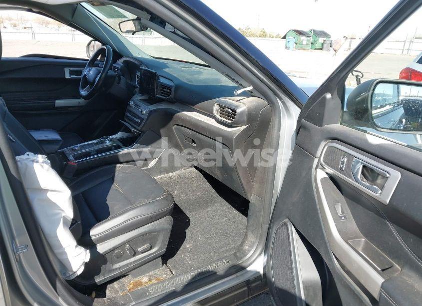 Photo 5 of 2023 Ford Explorer XLT (VIN 1FMSK8DH2PGA77192)