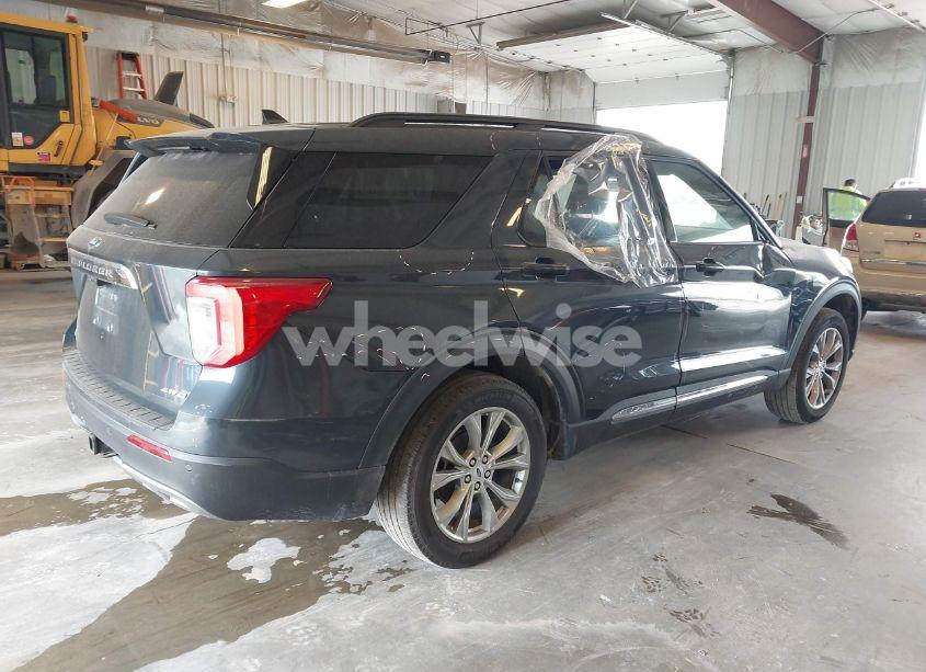 Photo 4 of 2023 Ford Explorer XLT (VIN 1FMSK8DH2PGA78746)