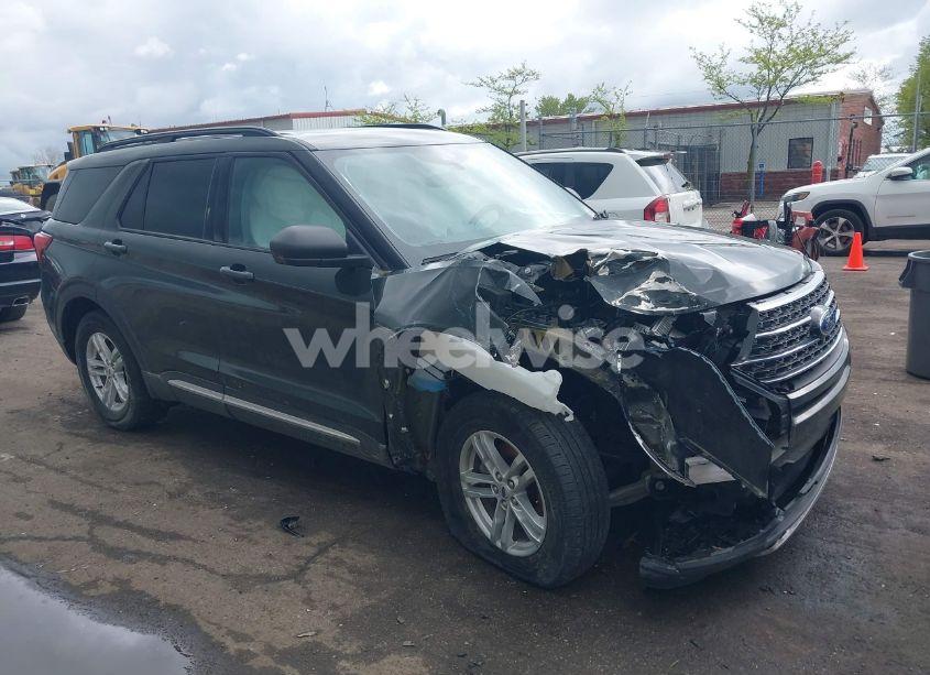 2023 Ford Explorer XLT (VIN 1FMSK8DH2PGB55230) main photo
