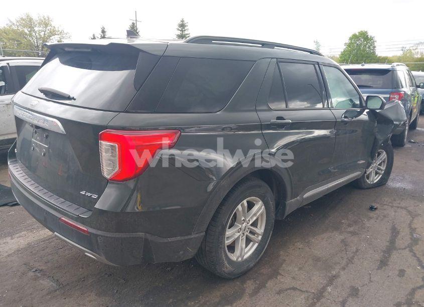 Photo 4 of 2023 Ford Explorer XLT (VIN 1FMSK8DH2PGB55230)