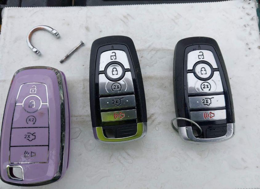 Photo 11 of 2023 Ford Explorer XLT (VIN 1FMSK8DH2PGC27947)