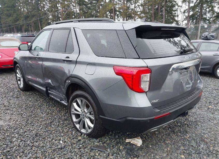 Photo 3 of 2023 Ford Explorer XLT (VIN 1FMSK8DH2PGC27947)
