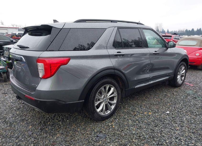 Photo 4 of 2023 Ford Explorer XLT (VIN 1FMSK8DH2PGC27947)