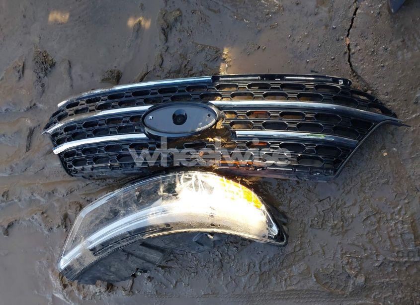 Photo 12 of 2020 Ford Explorer XLT (VIN 1FMSK8DH3LGC08642)