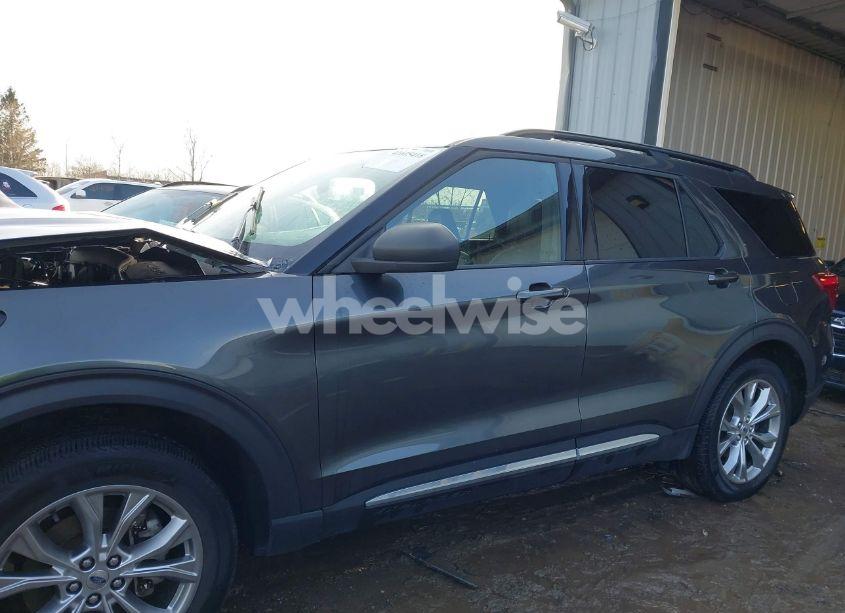 Photo 15 of 2020 Ford Explorer XLT (VIN 1FMSK8DH3LGC08642)