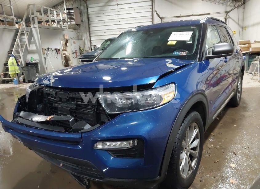 Photo 2 of 2020 Ford Explorer XLT (VIN 1FMSK8DH3LGC71577)