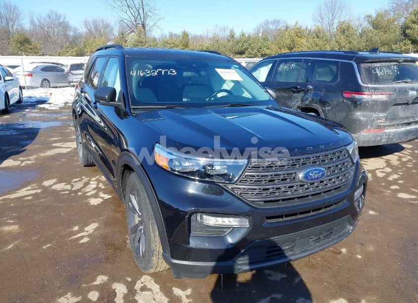 2021 Ford Explorer XLT (VIN 1FMSK8DH3MGA03758) main photo