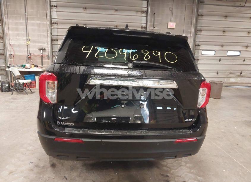 Photo 15 of 2021 Ford Explorer XLT (VIN 1FMSK8DH3MGA51843)