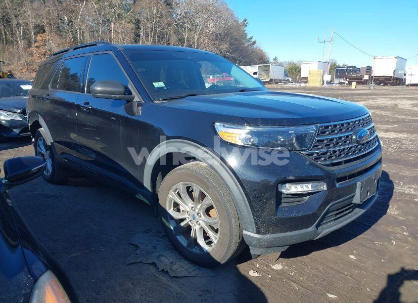 2022 Ford Explorer XLT (VIN 1FMSK8DH3NGA19184) main photo