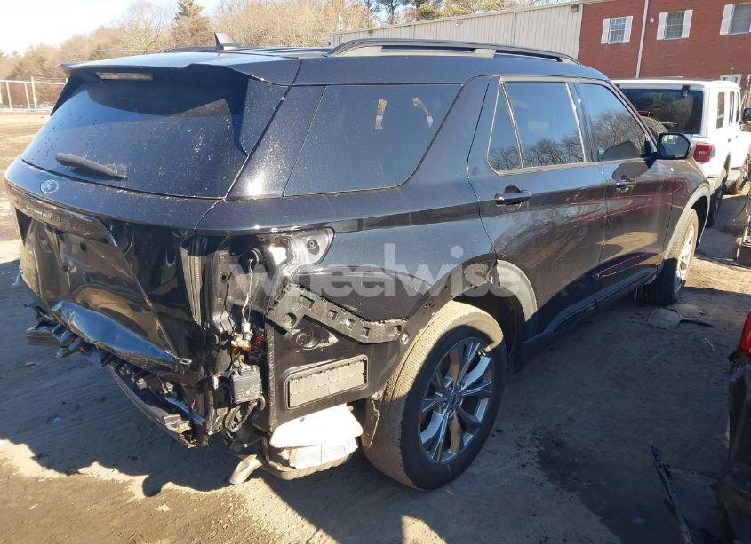 Photo 4 of 2022 Ford Explorer XLT (VIN 1FMSK8DH3NGA19184)
