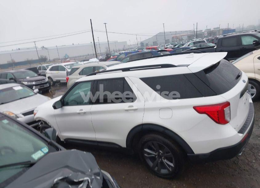 Photo 14 of 2022 Ford Explorer XLT (VIN 1FMSK8DH3NGA23462)