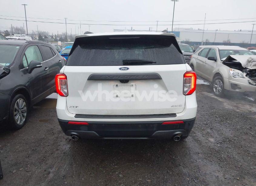 Photo 16 of 2022 Ford Explorer XLT (VIN 1FMSK8DH3NGA23462)
