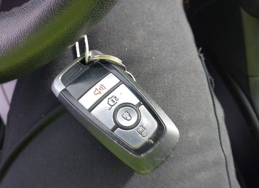 Photo 11 of 2022 Ford Explorer XLT (VIN 1FMSK8DH3NGA26409)