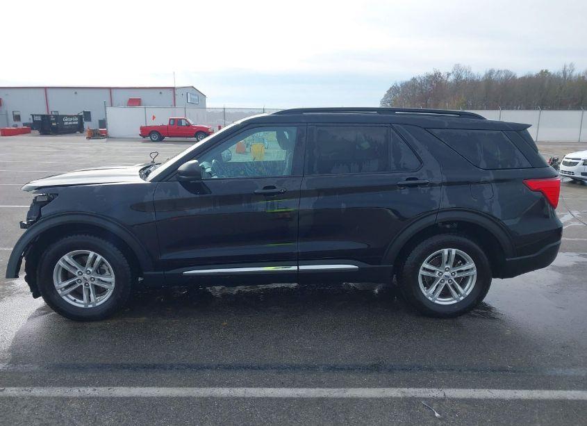 Photo 15 of 2022 Ford Explorer XLT (VIN 1FMSK8DH3NGA26409)