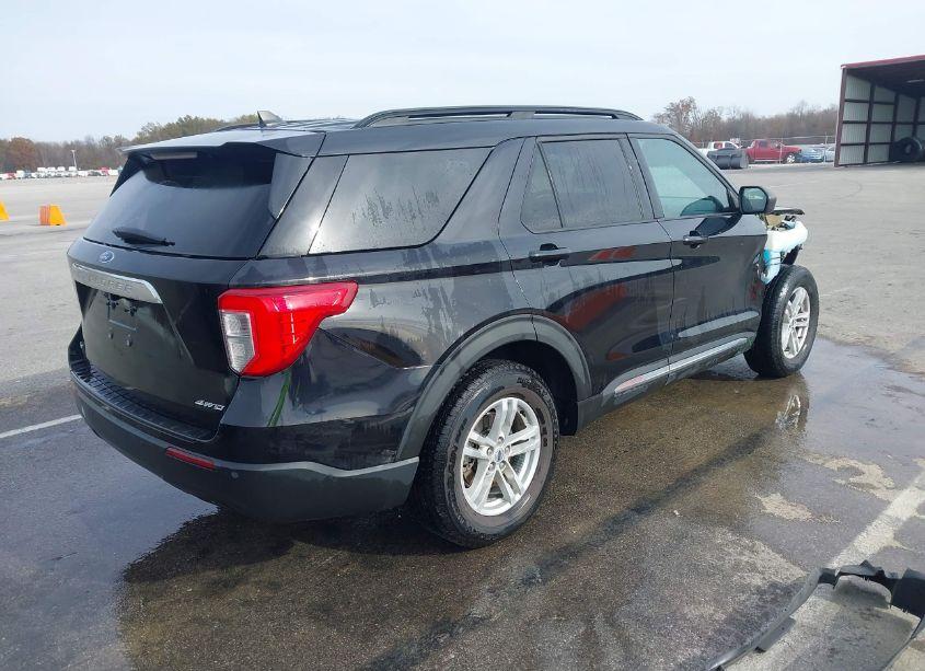 Photo 4 of 2022 Ford Explorer XLT (VIN 1FMSK8DH3NGA26409)