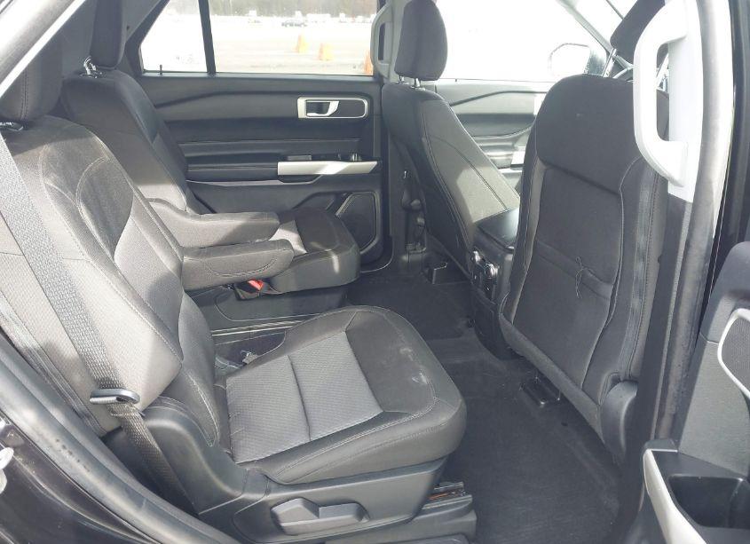 Photo 8 of 2022 Ford Explorer XLT (VIN 1FMSK8DH3NGA26409)