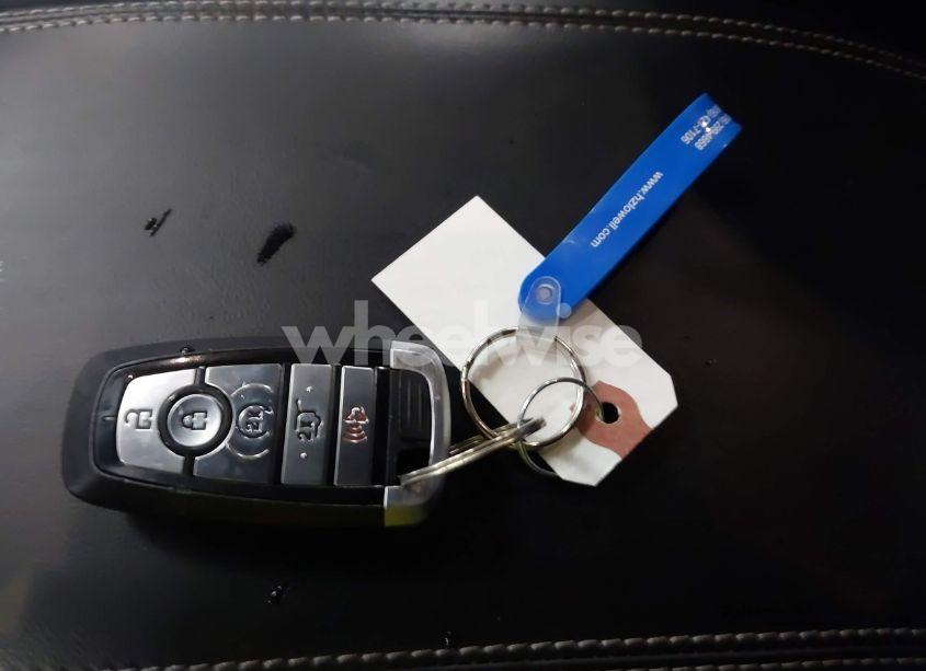 Photo 11 of 2022 Ford Explorer XLT (VIN 1FMSK8DH3NGA44098)