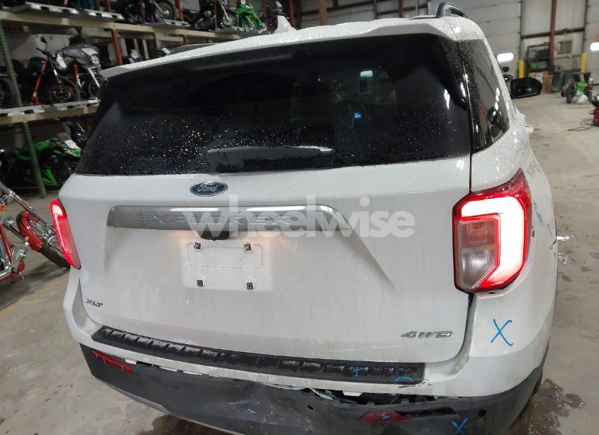 Photo 16 of 2022 Ford Explorer XLT (VIN 1FMSK8DH3NGA44098)