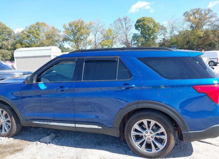 Photo 13 of 2022 Ford Explorer XLT (VIN 1FMSK8DH3NGA60883)