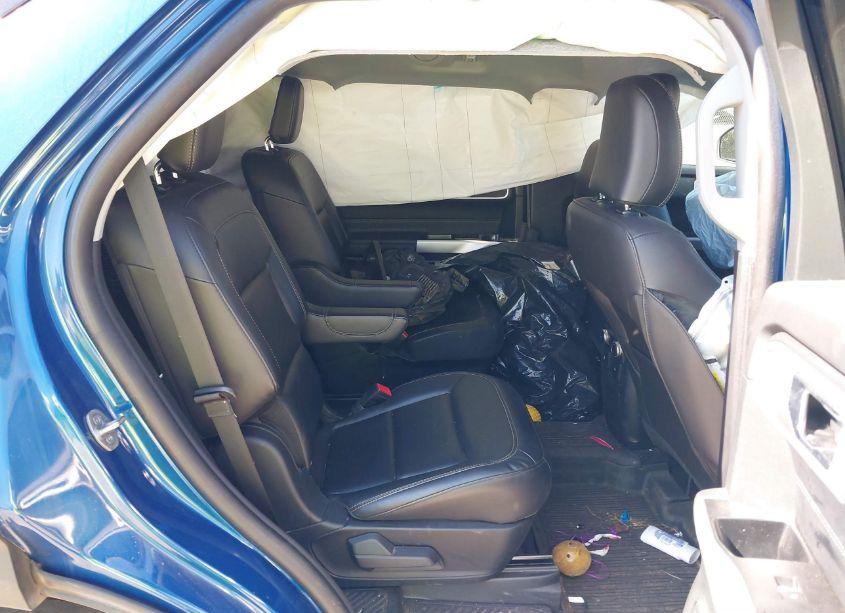 Photo 8 of 2022 Ford Explorer XLT (VIN 1FMSK8DH3NGA60883)