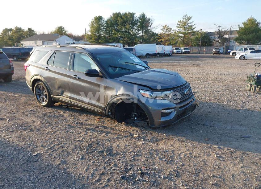 2022 Ford Explorer XLT (VIN 1FMSK8DH3NGA70054) main photo