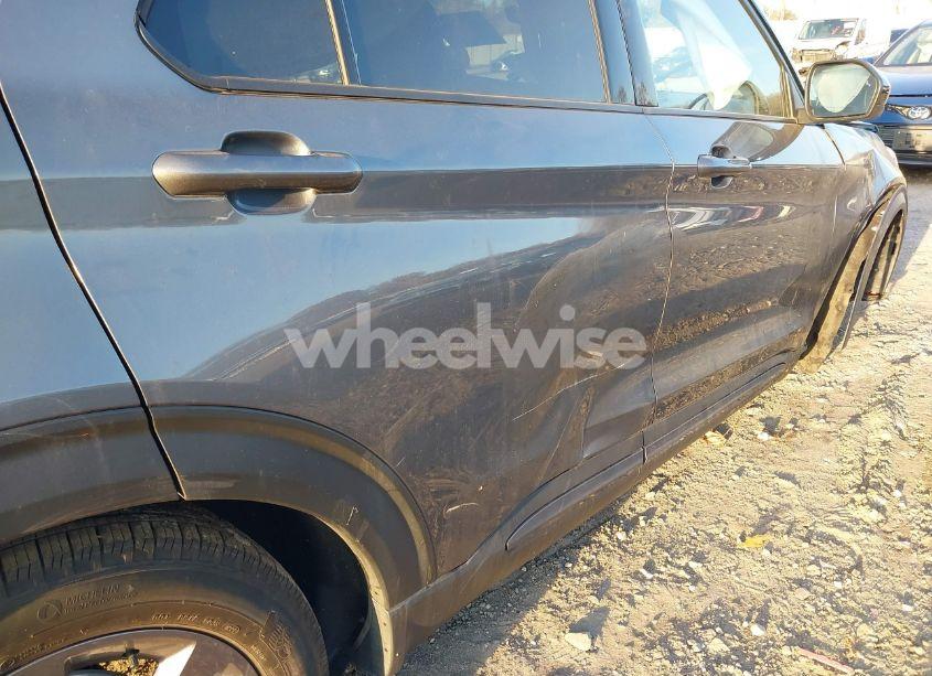 Photo 19 of 2022 Ford Explorer XLT (VIN 1FMSK8DH3NGA70054)