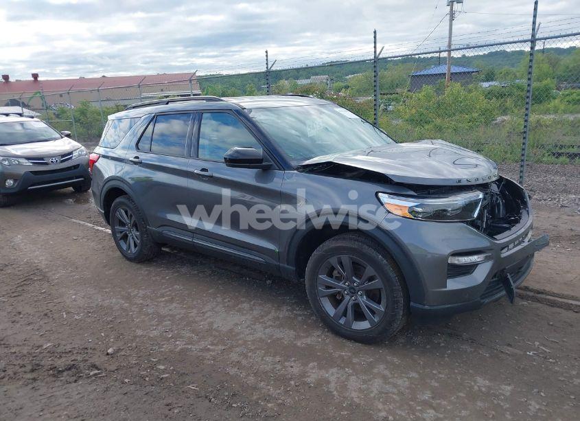 2022 Ford Explorer XLT (VIN 1FMSK8DH3NGA98100) main photo