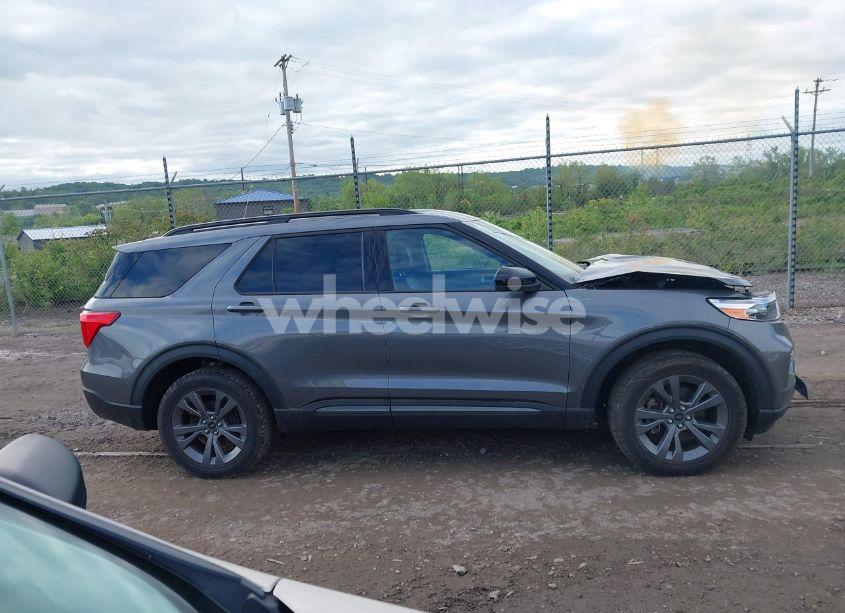 Photo 13 of 2022 Ford Explorer XLT (VIN 1FMSK8DH3NGA98100)